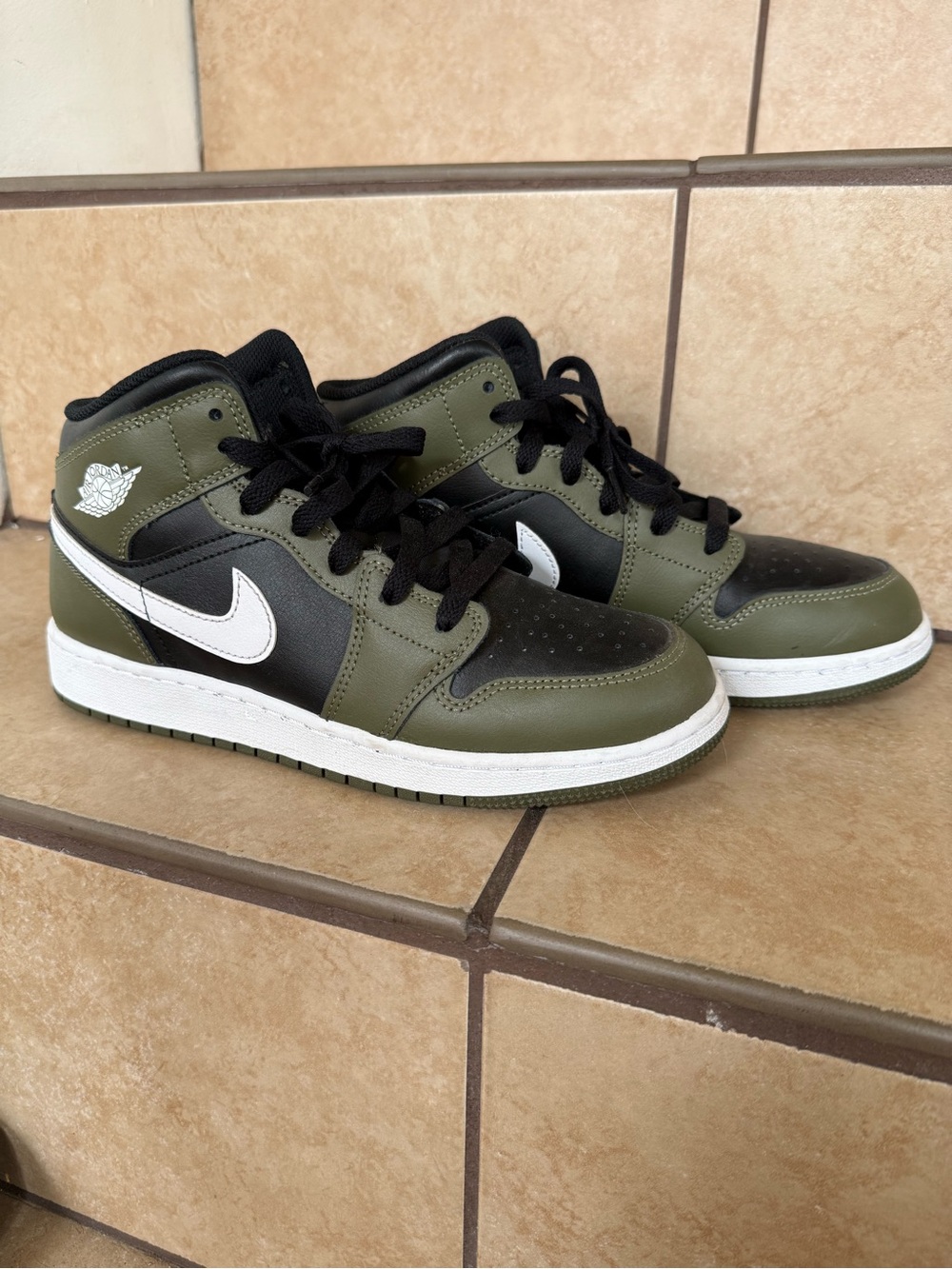 Nike-Air Jordan Youth High-Top Sneakers in Olive Green, Black & White